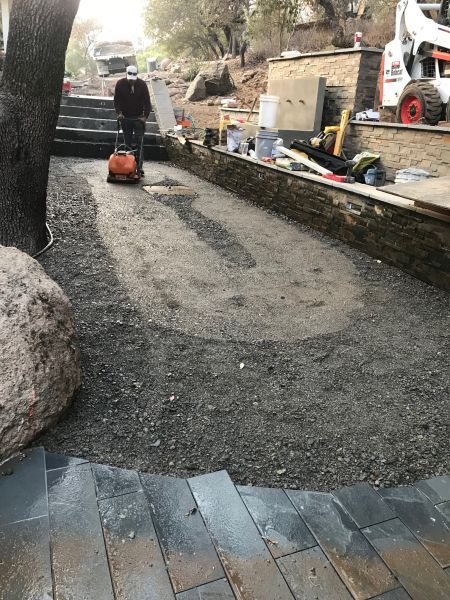 Compacting the stones
